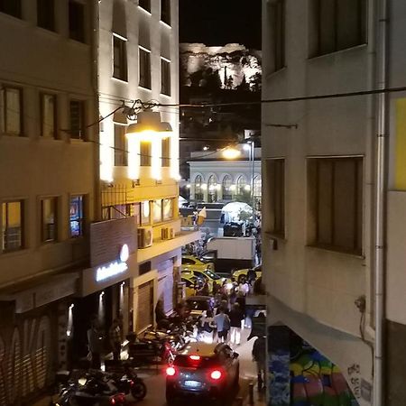 Amazing Apartments @ Monastiraki Subway Station Афины Экстерьер фото
