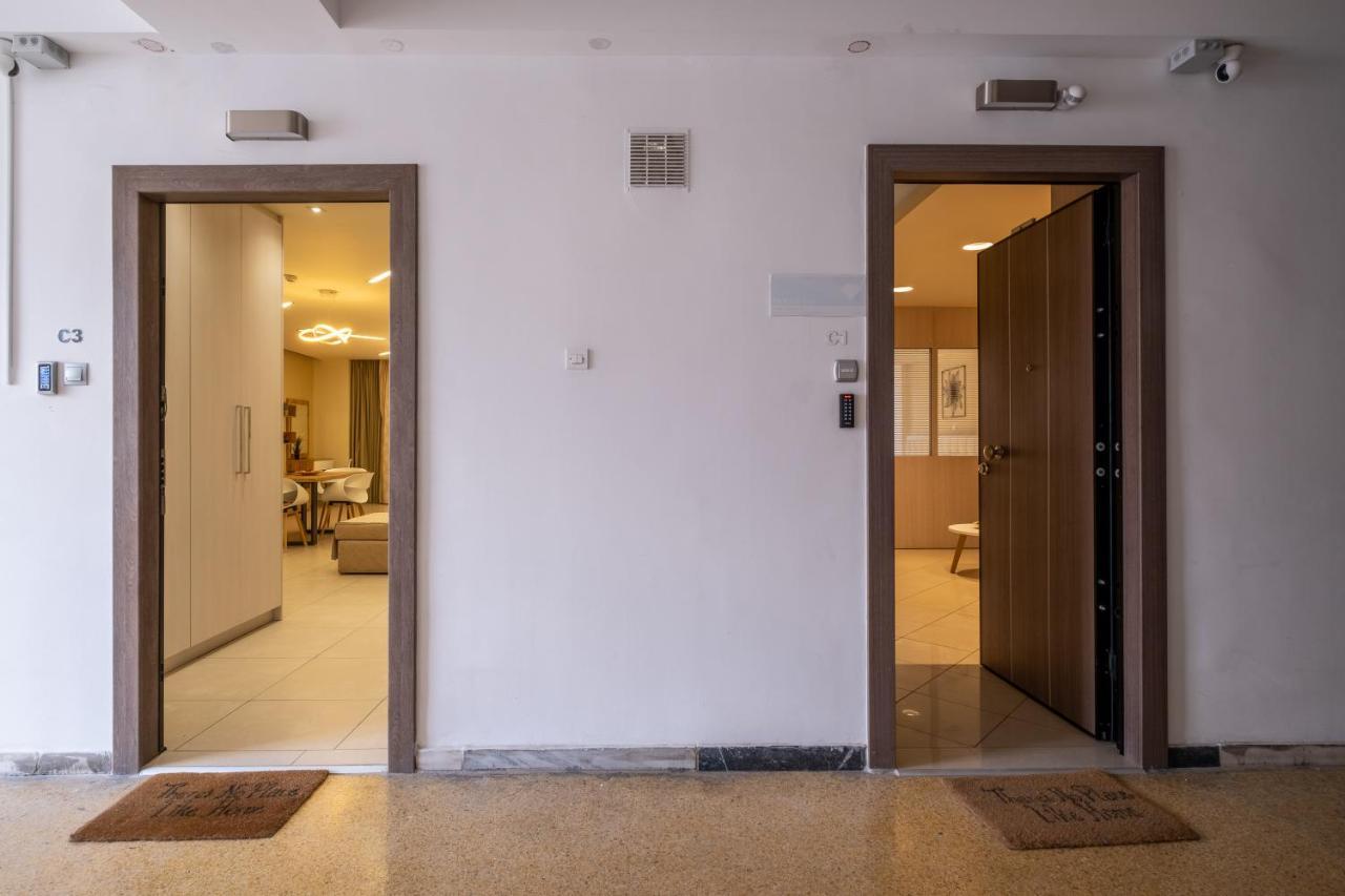 Amazing Apartments @ Monastiraki Subway Station Афины Экстерьер фото